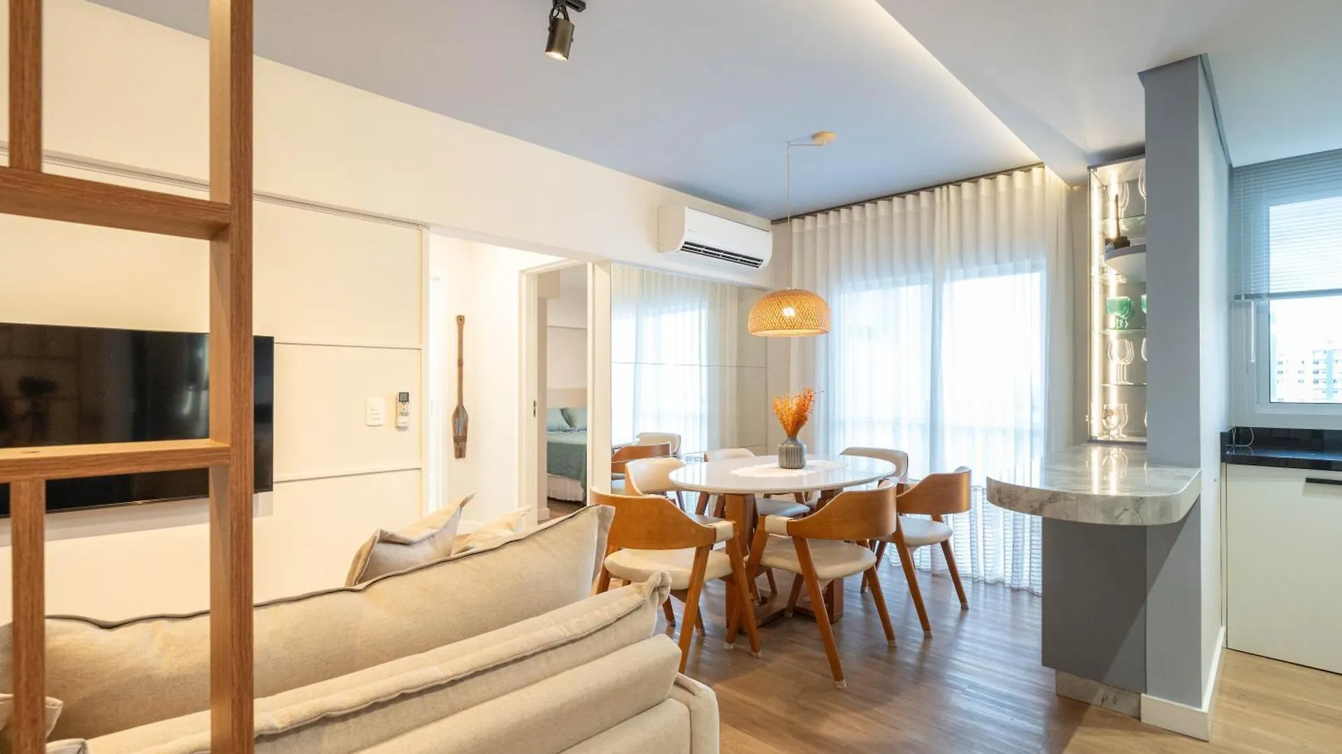 Lejlighed Apto Bal Picarras 150M Praia Com Pisicna, Sacada Com Churrasqueira Privativa, Ar Condicionado Wi Fi, Portaria 24H, Playground Infantil, Quadra De Esportes Vaga Privativa De Garagem