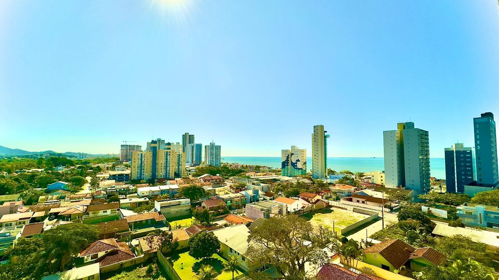 Lägenhet Apto Bal Picarras 150M Praia Com Pisicna, Sacada Com Churrasqueira Privativa, Ar Condicionado Wi Fi, Portaria 24H, Playground Infantil, Quadra De Esportes Vaga Privativa De Garagem